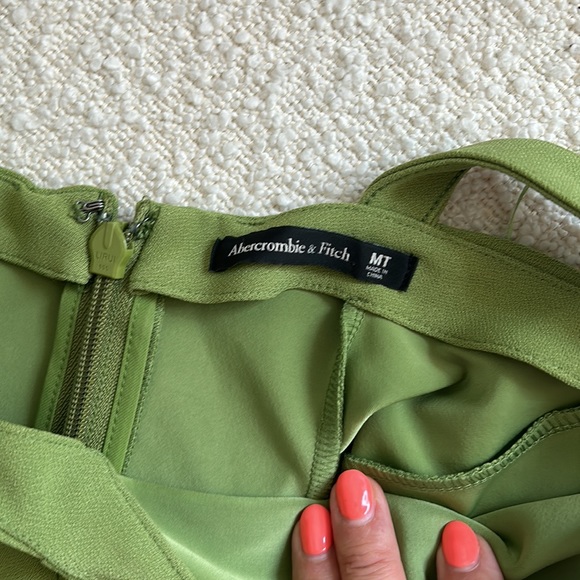 Wide Strap Corset Midi Dress in Green Abercrombie and Fitch - Picture 4 of 5